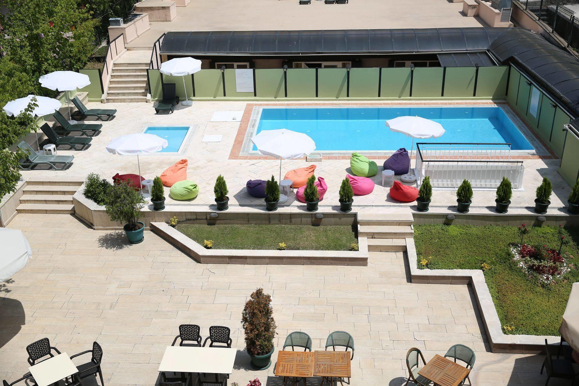 King Hotel Guvenlik Ankara Esterno foto
