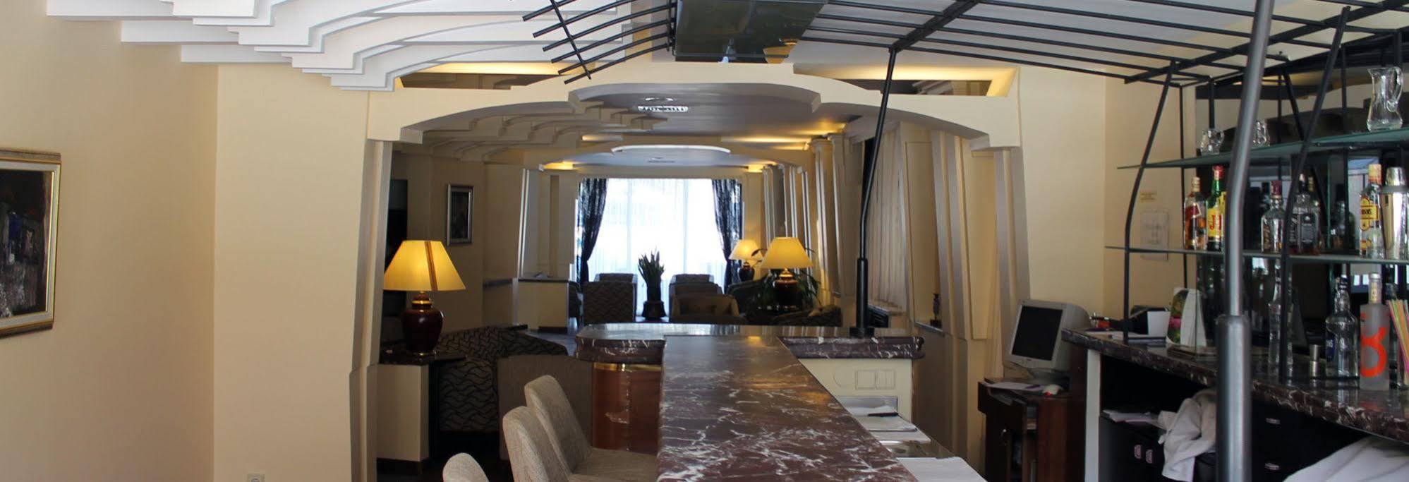King Hotel Guvenlik Ankara Esterno foto